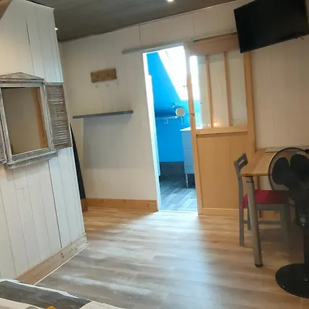 Aux Passagers De La Baie 2