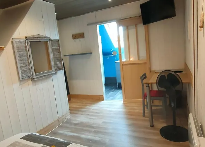 Aux Passagers De La Baie 2